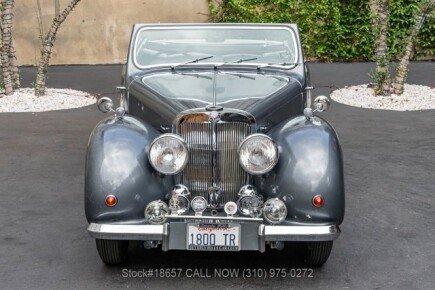 Photo 1 for 1948 Triumph 1800