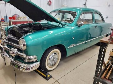 1951 Ford Custom Deluxe
