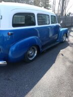 Thumbnail Photo 2 for 1953 Chevrolet Suburban