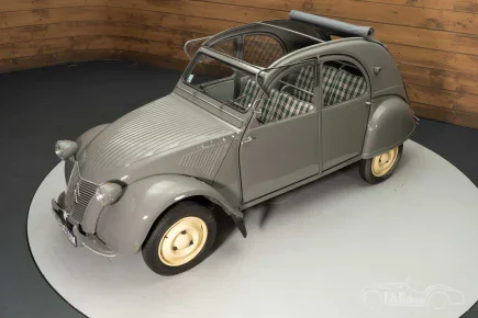 Photo 1 for 1953 Citroen 2CV