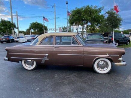 Photo 1 for 1953 Ford Crestline