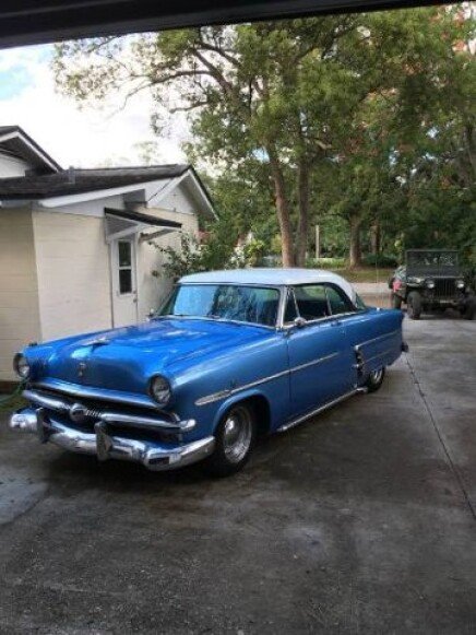 Photo 1 for 1953 Ford Crestline