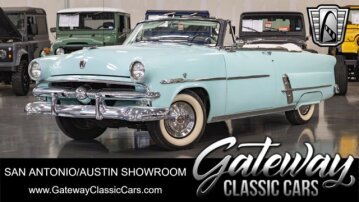 1953 Ford Crestline