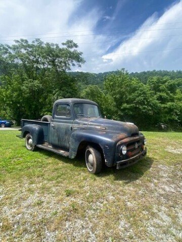 1954 International Harvester R-100