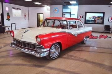 1956 Ford Fairlane