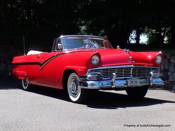 1956 Ford Fairlane 500 Skyliner