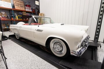1956 Ford Thunderbird