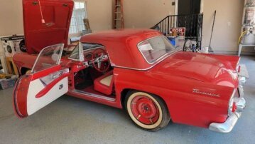 1956 Ford Thunderbird