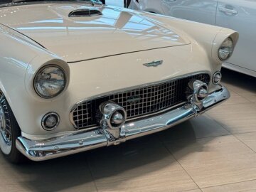 1956 Ford Thunderbird