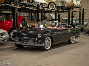 1956 Ford Thunderbird