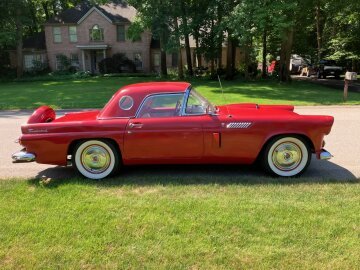 1956 Ford Thunderbird