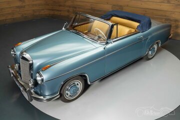 1956 Mercedes-Benz 220S