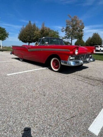 Photo 1 for 1957 Ford Fairlane