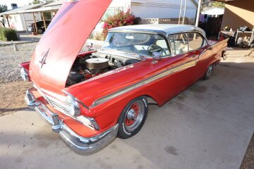 1957 Ford Fairlane