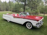 1957 Ford Fairlane 500 Skyliner
