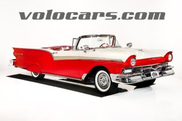 1957 Ford Fairlane 500 Skyliner