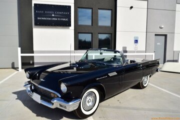 1957 Ford Thunderbird