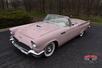 1957 Ford Thunderbird