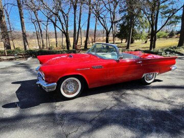 1957 Ford Thunderbird