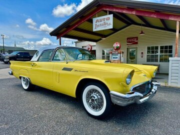 1957 Ford Thunderbird