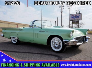 1957 Ford Thunderbird