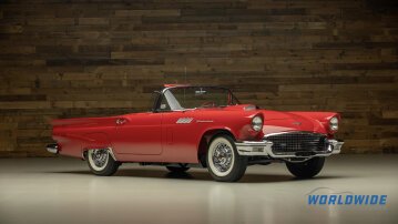 1957 Ford Thunderbird