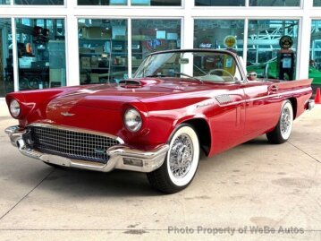 1957 Ford Thunderbird