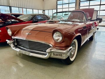 1957 Ford Thunderbird