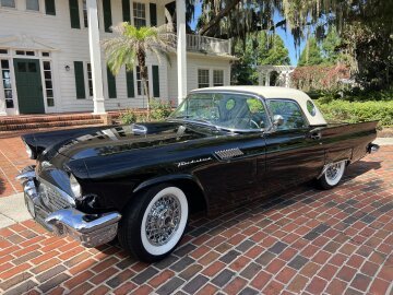 1957 Ford Thunderbird