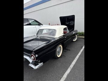 1957 Ford Thunderbird