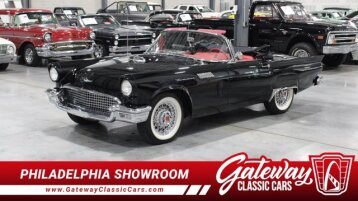 1957 Ford Thunderbird