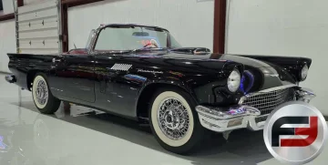1957 Ford Thunderbird