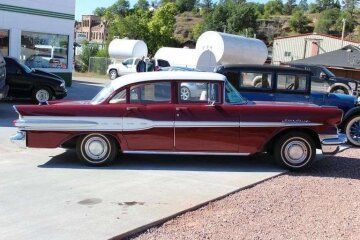 1957 Pontiac Star Chief
