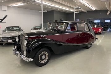 1957 Rolls-Royce Silver Wraith