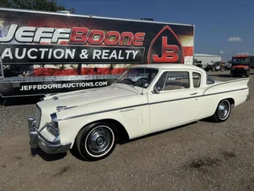 1958 Studebaker Silver Hawk