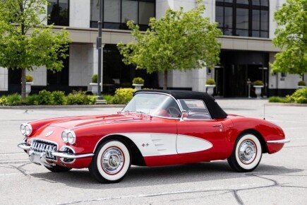 Photo 1 for 1960 Chevrolet Corvette Convertible