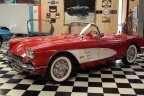 Thumbnail Photo 3 for 1960 Chevrolet Corvette