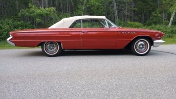 1961 Buick Le Sabre Coupe