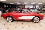 Thumbnail Photo 3 for 1961 Chevrolet Corvette