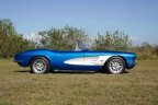 Thumbnail Photo 3 for 1961 Chevrolet Corvette