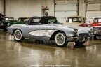 Thumbnail Photo 3 for 1961 Chevrolet Corvette