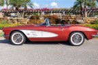 Thumbnail Photo 1 for 1961 Chevrolet Corvette