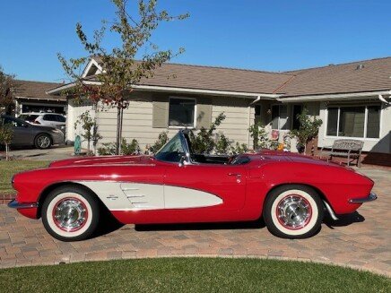 Photo 1 for 1961 Chevrolet Corvette Convertible