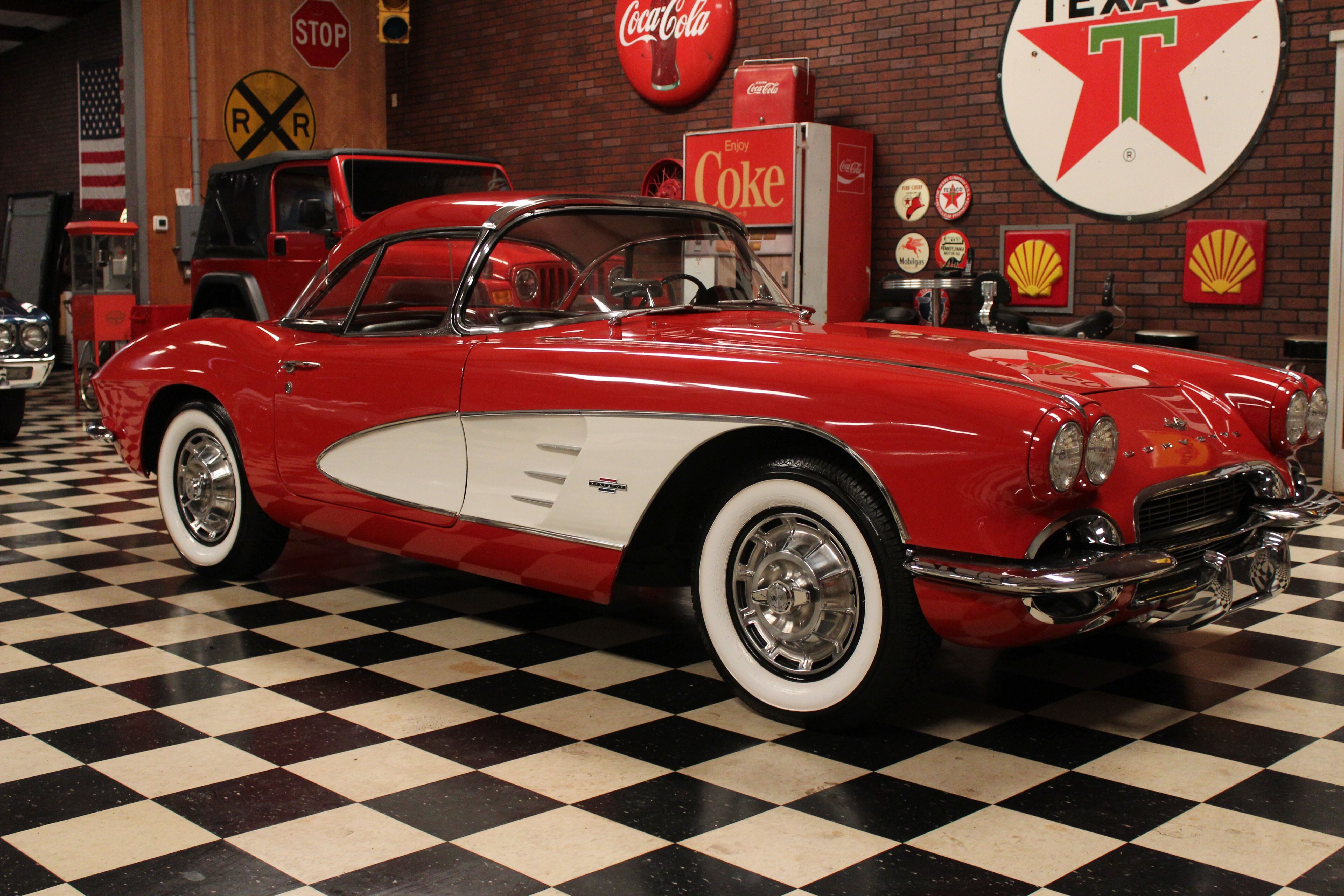 1961 Chevrolet Corvette Convertible