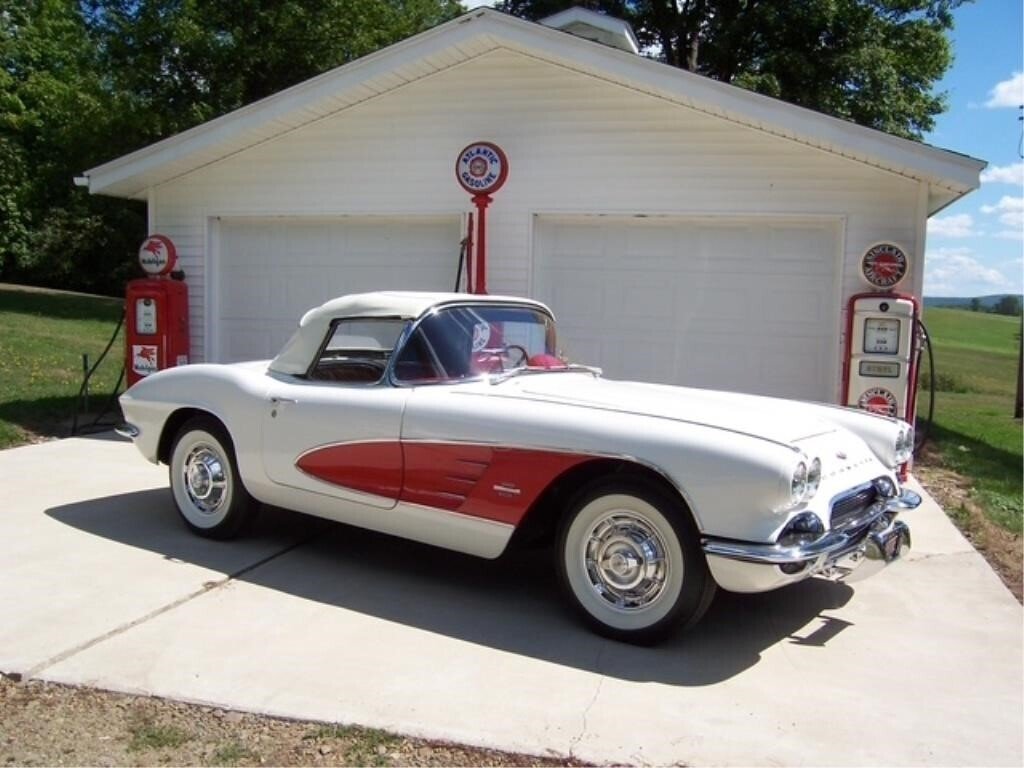 1961 Chevrolet Corvette Convertible