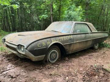 1961 Ford Thunderbird