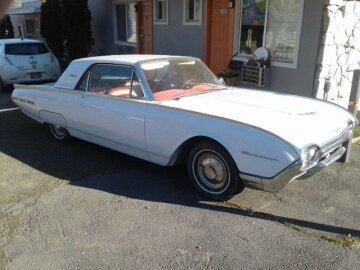 1962 Ford Thunderbird