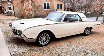 1962 Ford Thunderbird