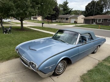 1962 Ford Thunderbird Sport