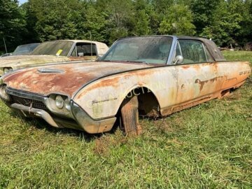 1962 Ford Thunderbird